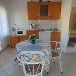 شقة In 43608 *