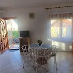 In 43608 شقة زلاكاروس