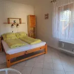 In 43608 * زلاكاروس